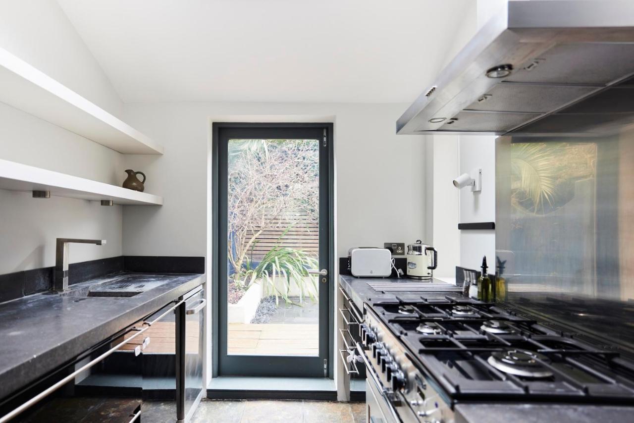 Appartamento The Southwark Townhouse - Adorable 3Bdr House With Garden Londra Esterno foto